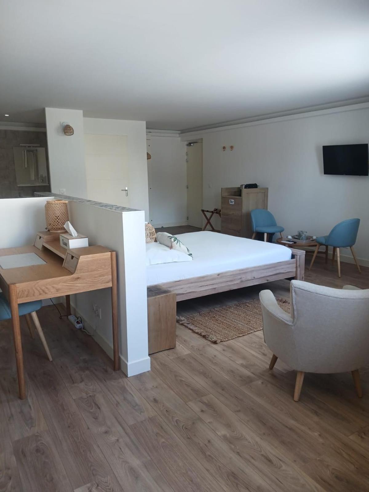 Cotinga Hotel Villars-les-Dombes Exterior foto